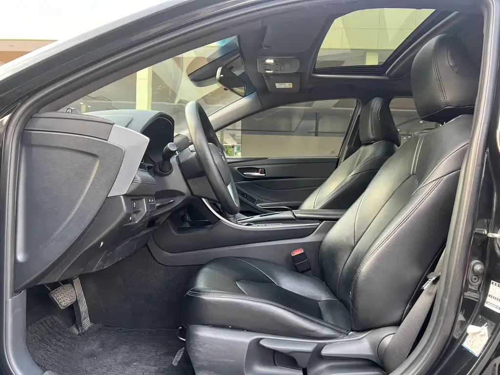 TOYOTA AVALON 2020