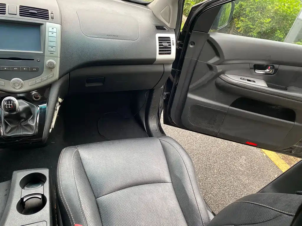 BYD S6 2013