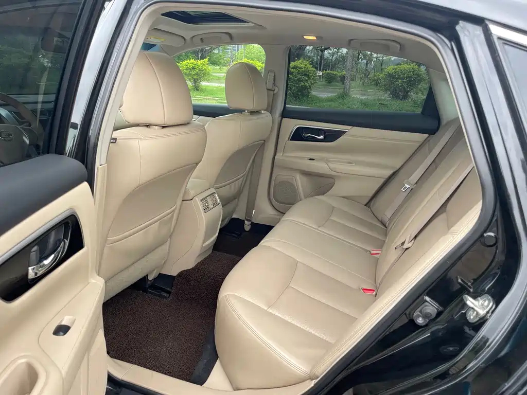 NISSAN TEANA 2018