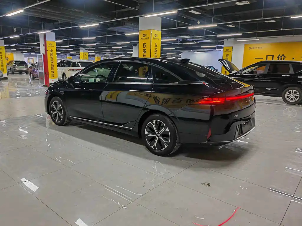 XPENG MOTORS P5 2022