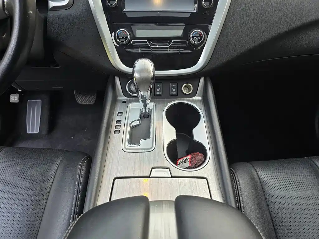 NISSAN MURANO 2018