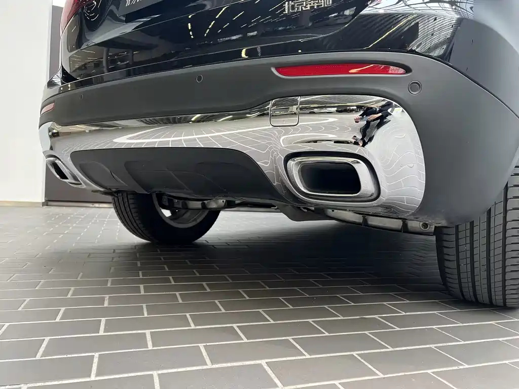 MERCEDES BENZ GLB 2023