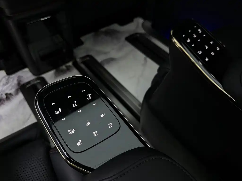 TRUMPCHI M8 2023