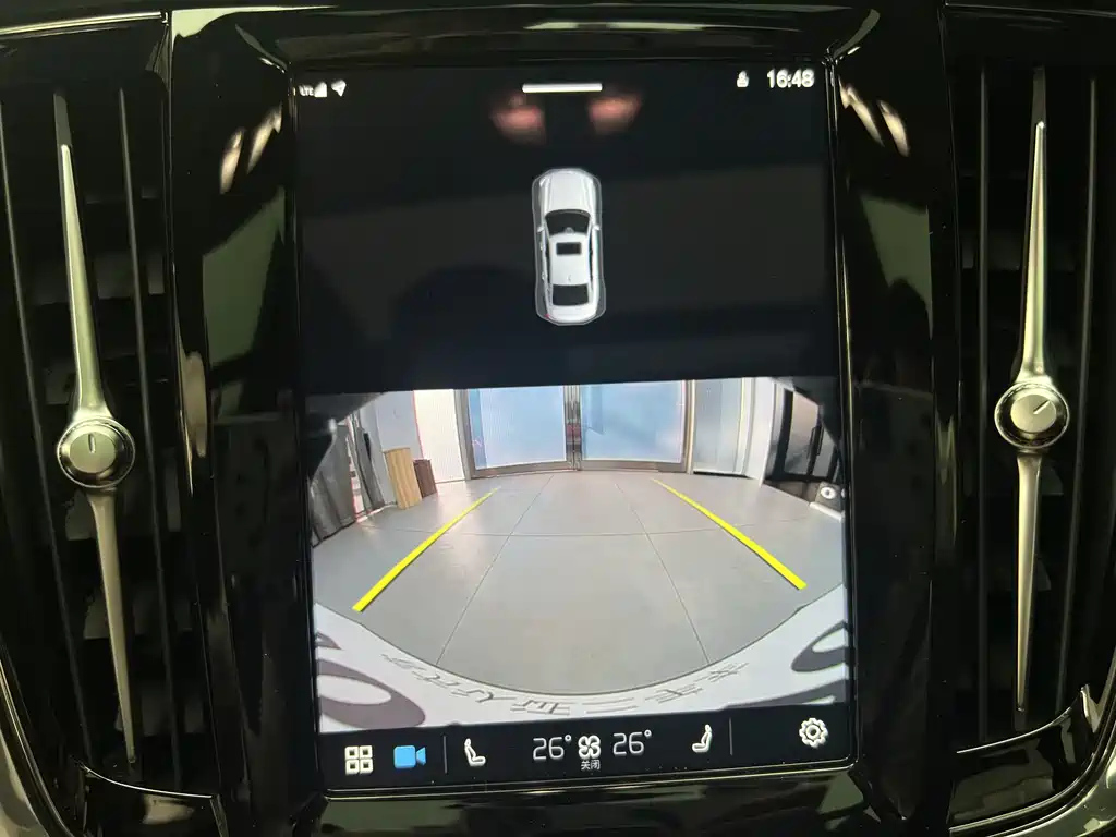 VOLVO S90 2022