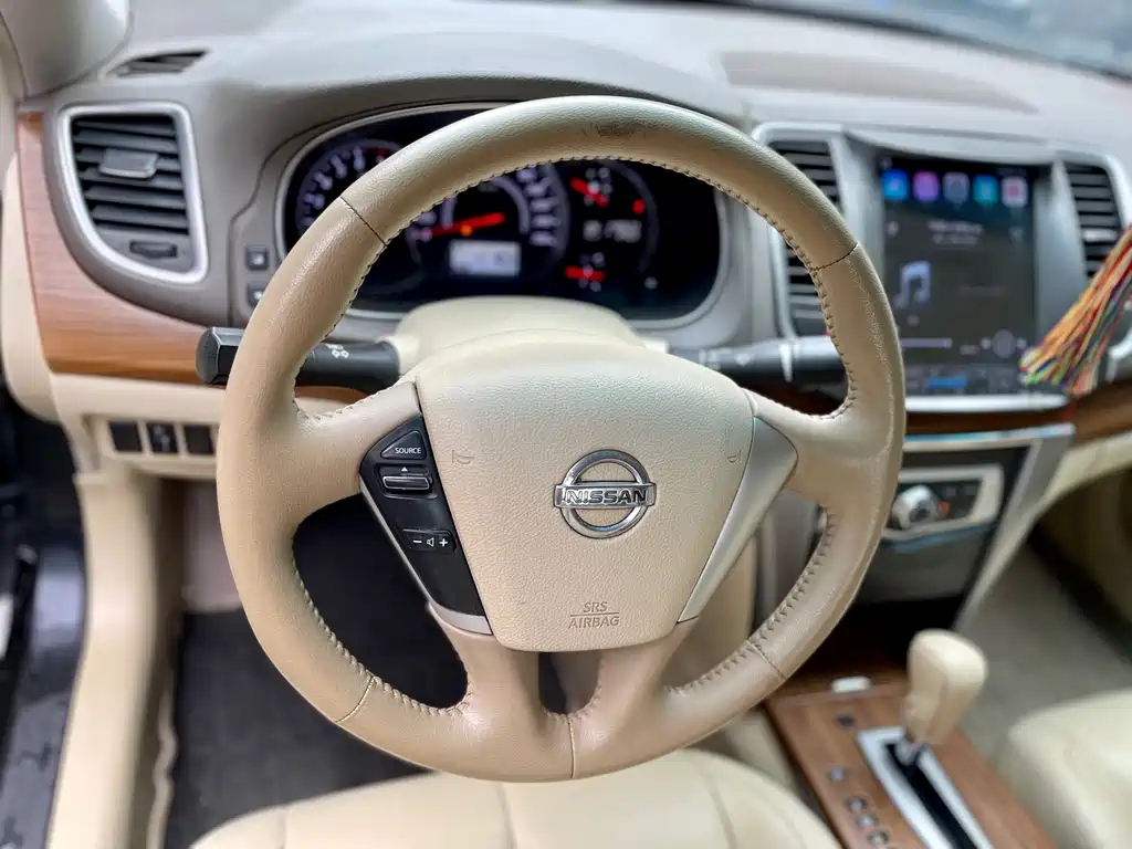 NISSAN TEANA 2011