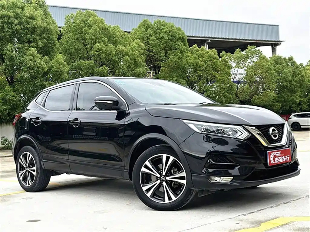 NISSAN QASHQAI 2019