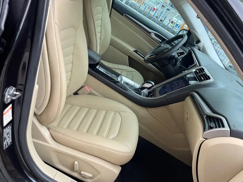 FORD MONDEO 2015
