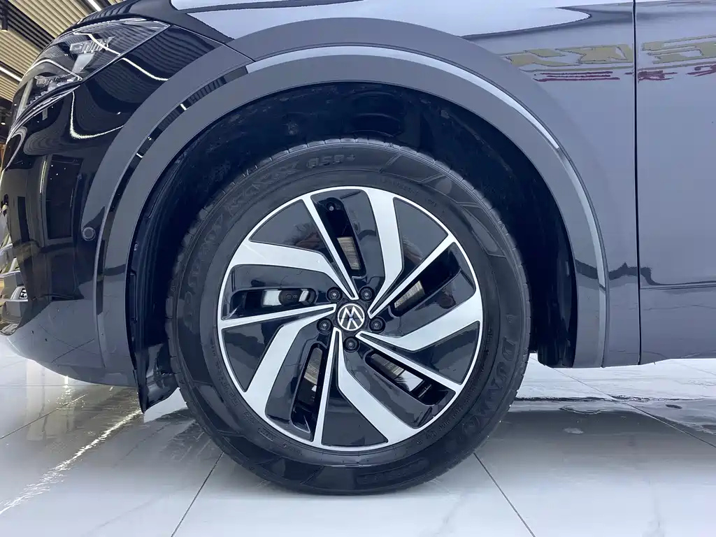 VOLKSWAGEN VILORAN 2023
