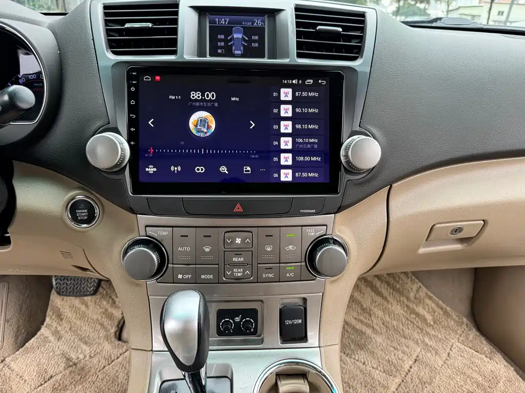 TOYOTA HIGHLANDER 2014