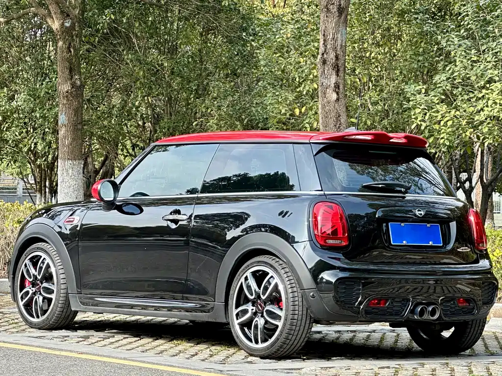 MINI JCW 2019