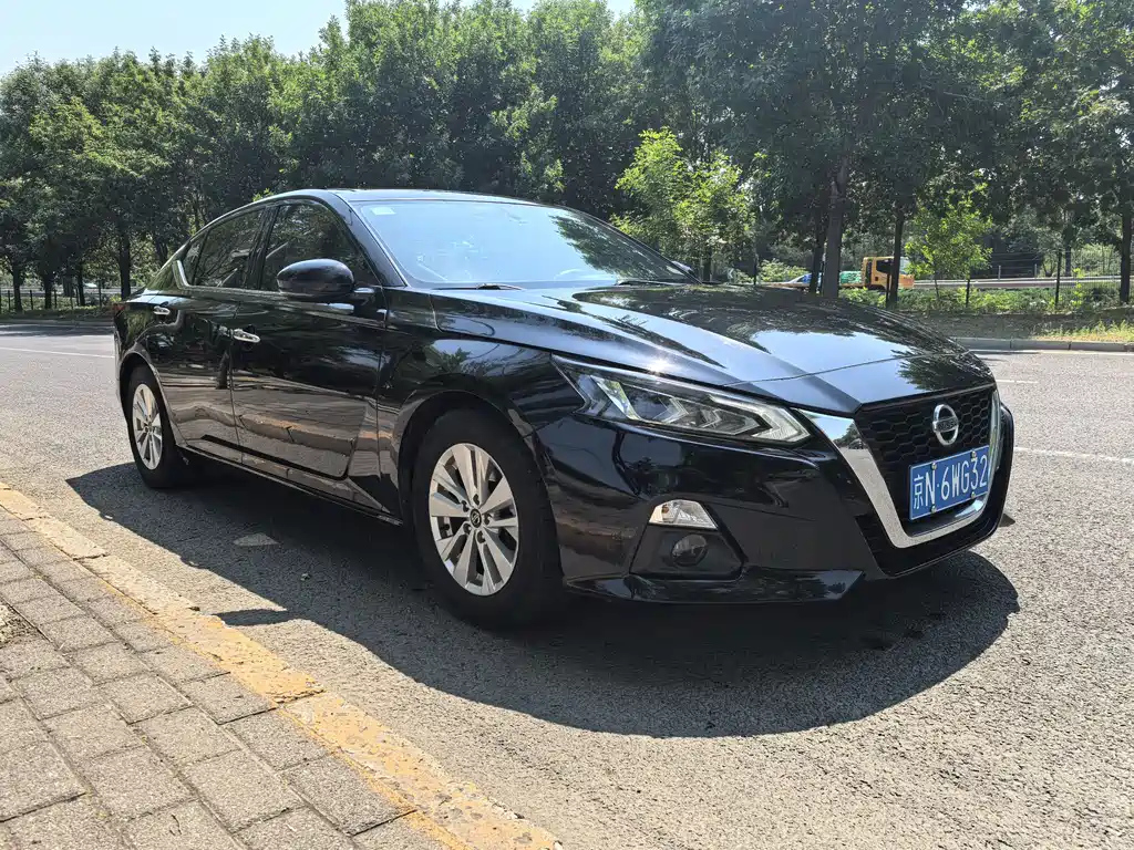 NISSAN TEANA 2019
