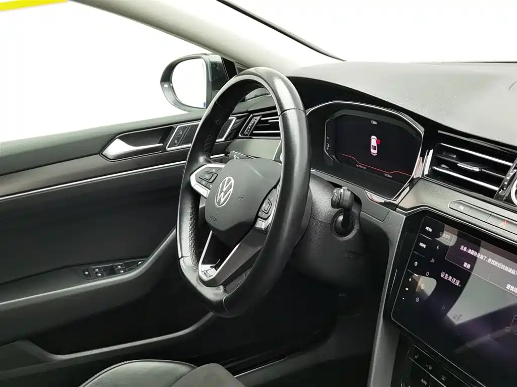 VOLKSWAGEN MAGOTAN 2020