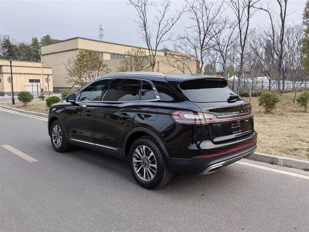 LINCOLN NAVIGATOR IMPORT 2019