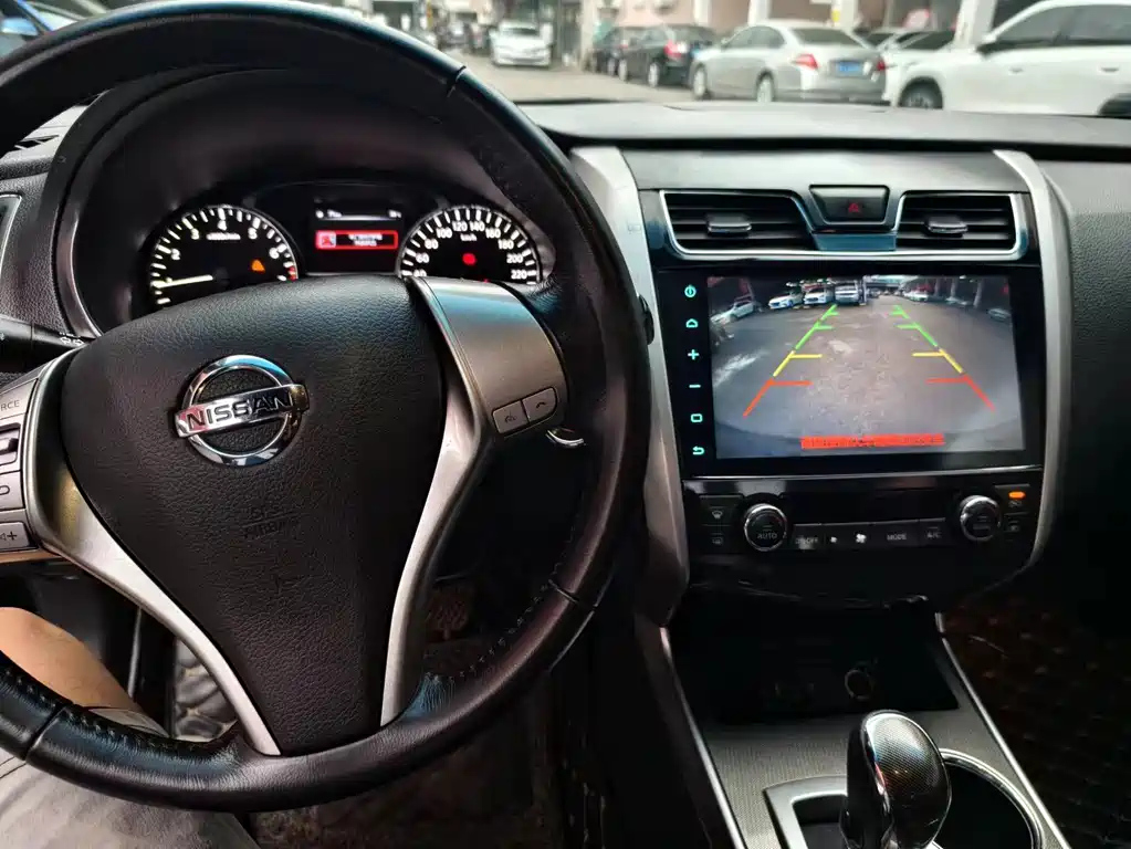 NISSAN TEANA 2016