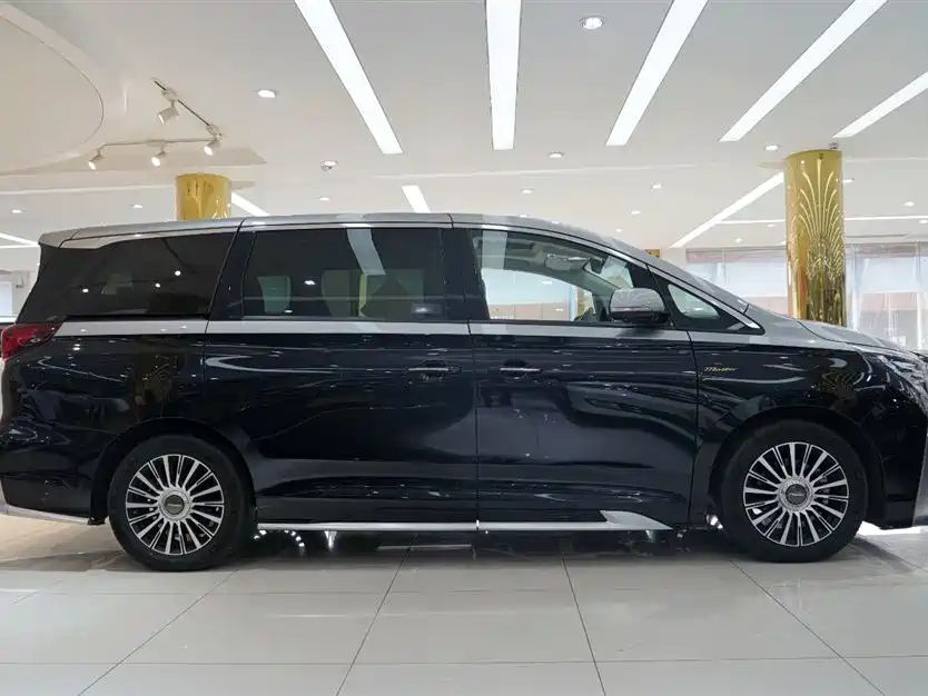 TRUMPCHI M8 2023