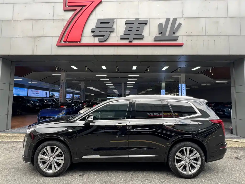 CADILLAC XT6 2021