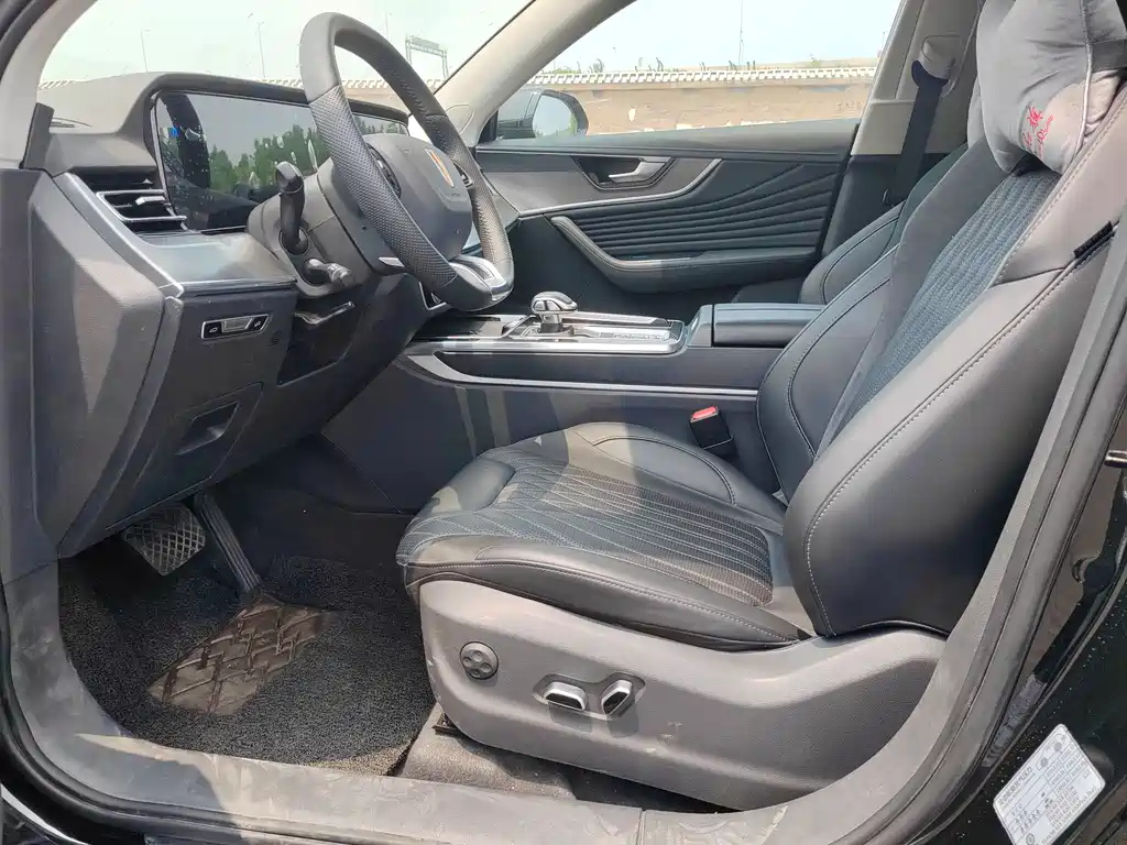 HONGQI HS5 2023