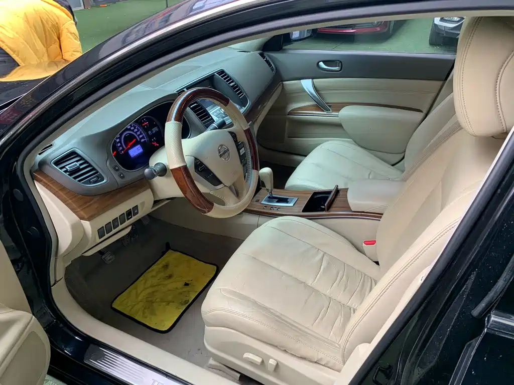 NISSAN TEANA 2012