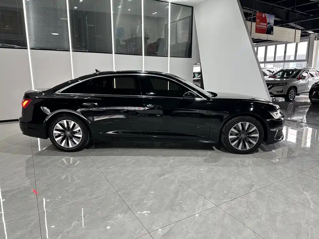AUDI A6L 2021