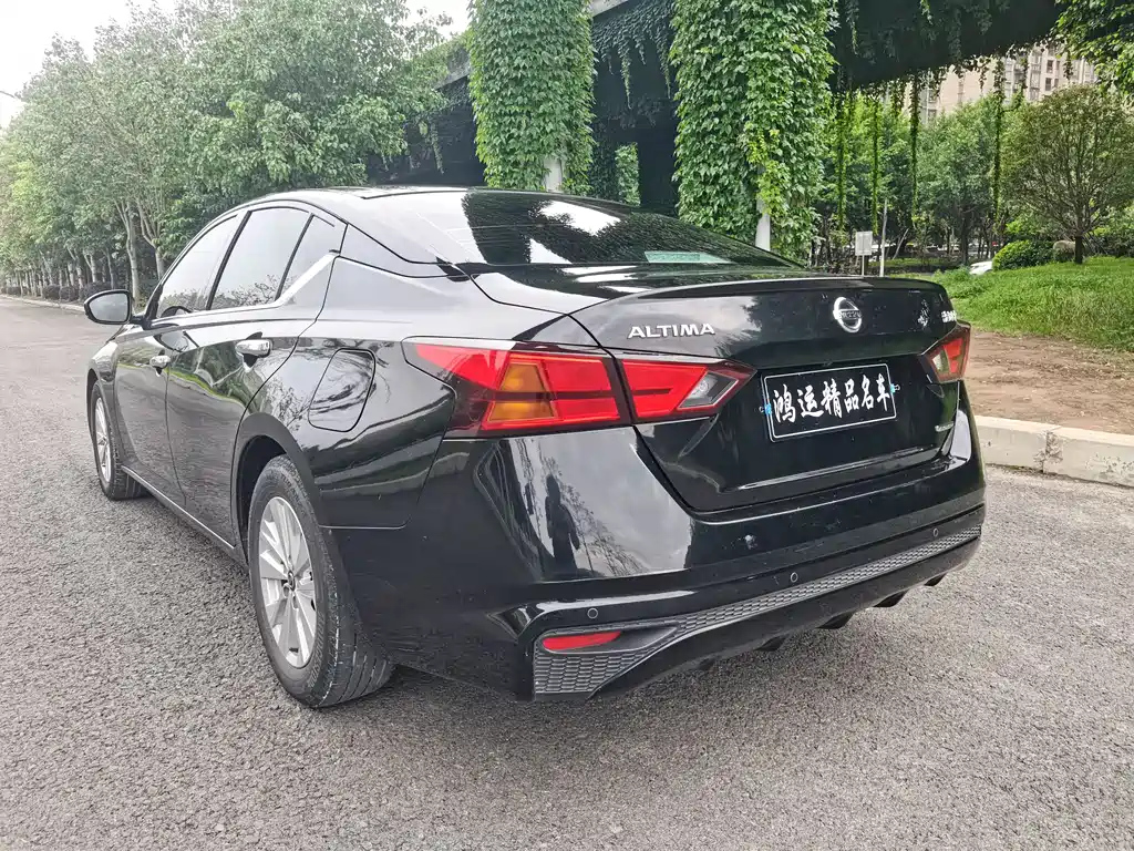 NISSAN TEANA 2019