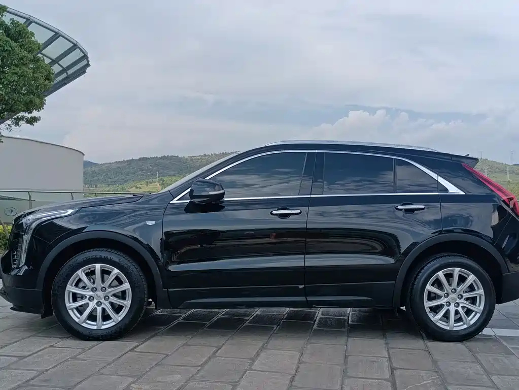 CADILLAC XT4 2020