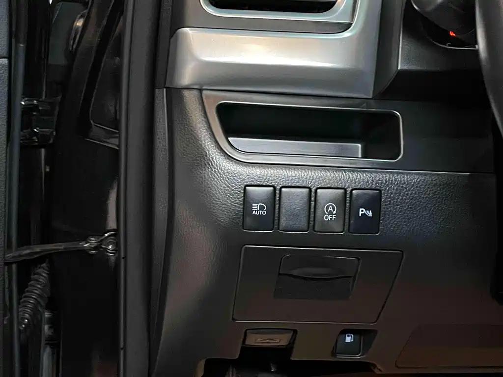 TOYOTA HIGHLANDER 2019