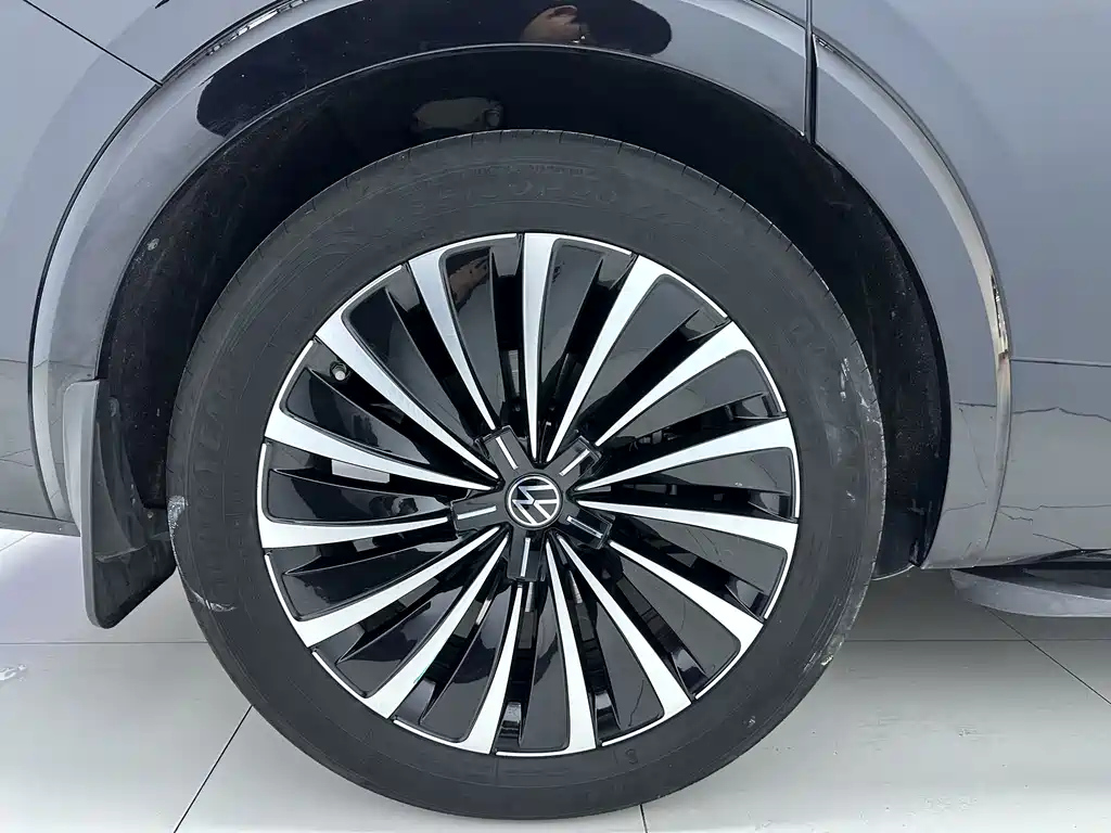 VOLKSWAGEN VILORAN 2022