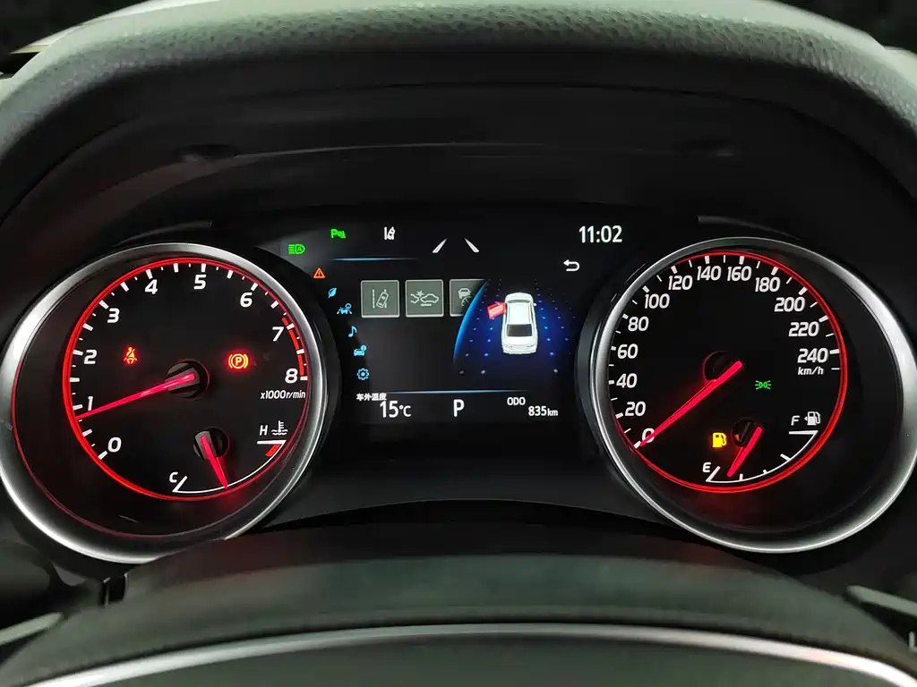TOYOTA CAMRY 2023