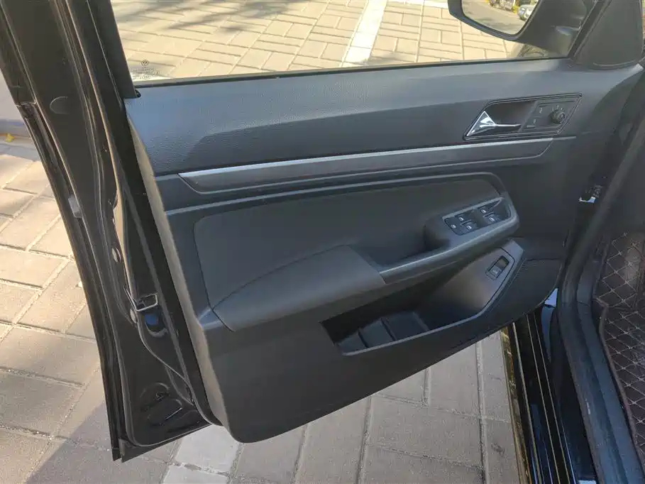 VOLKSWAGEN LAVIDA 2022