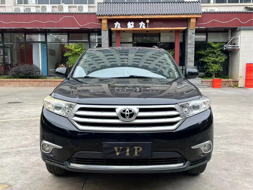 TOYOTA HIGHLANDER 2012