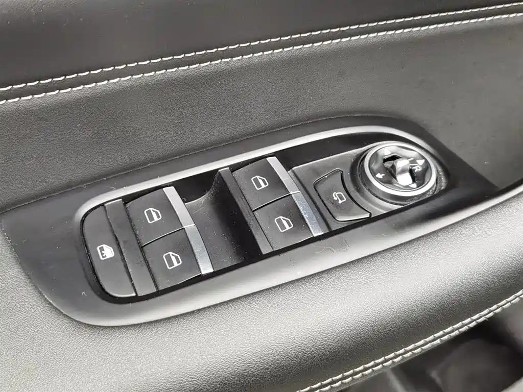 CHERY TIGGO 8 2021