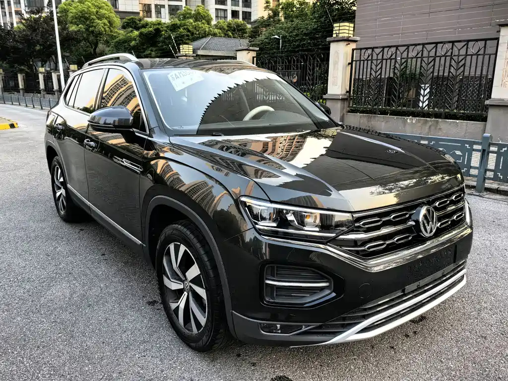 VOLKSWAGEN TAYRON 2021