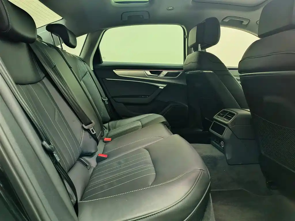 AUDI A6L 2023