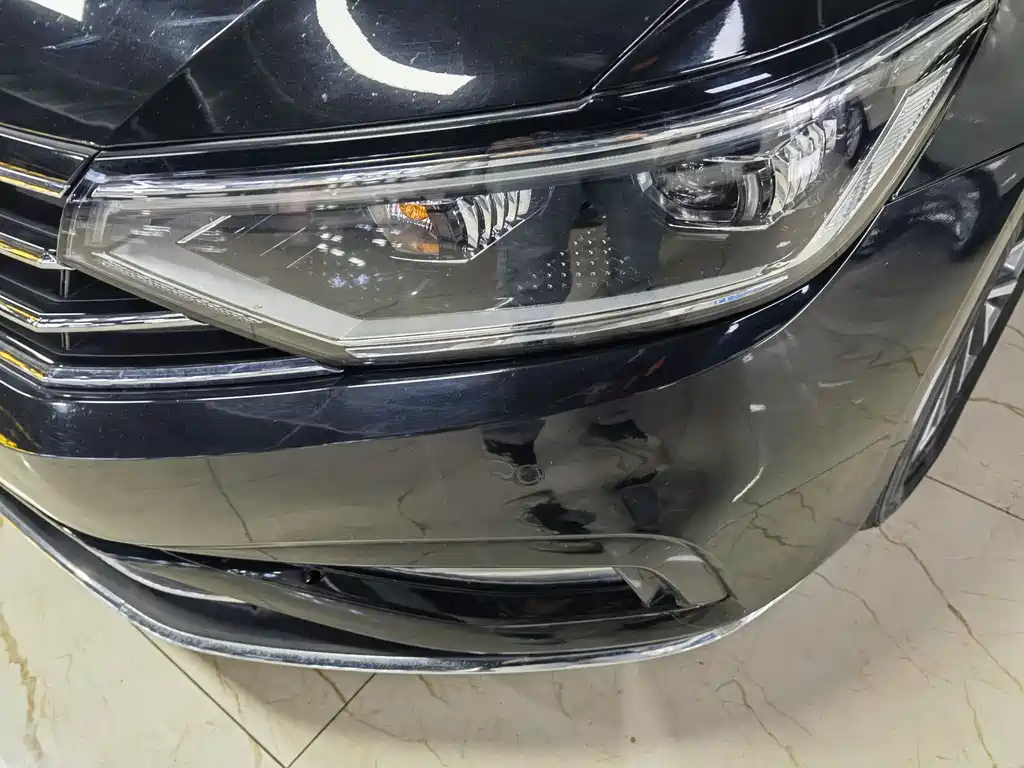 VOLKSWAGEN MAGOTAN 2021