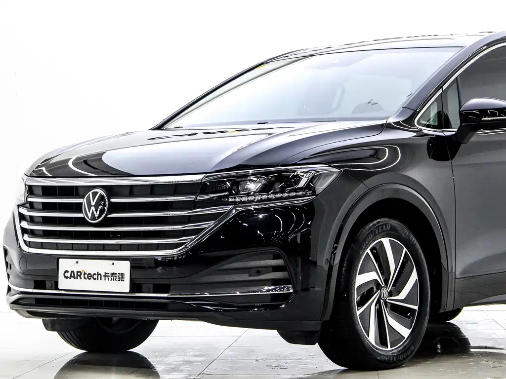VOLKSWAGEN VILORAN 2023