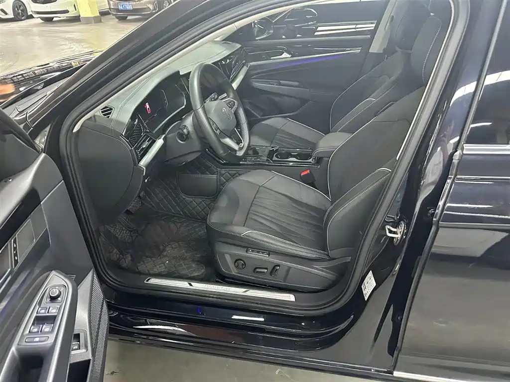 VOLKSWAGEN PASSAT 2021