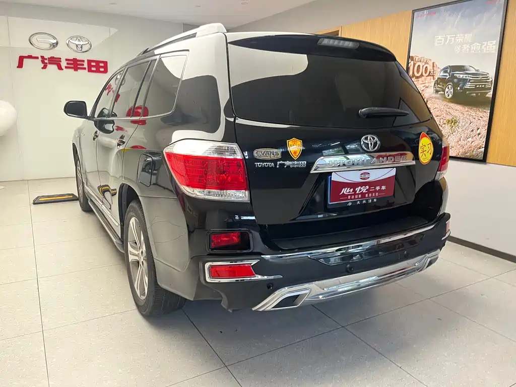 TOYOTA HIGHLANDER 2012