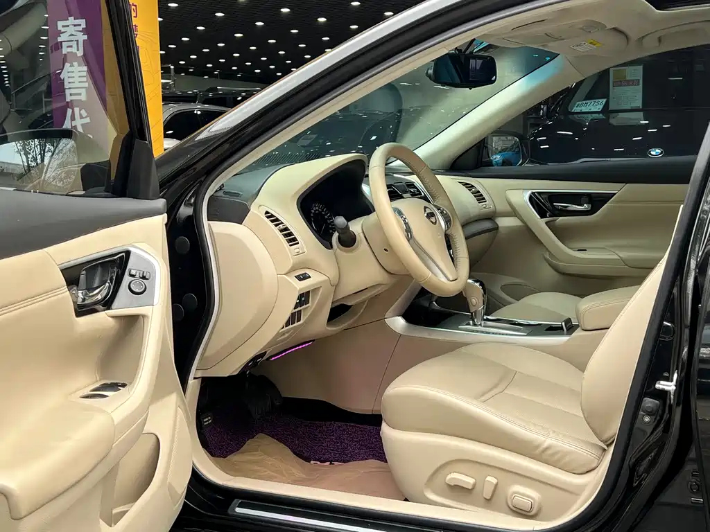 NISSAN TEANA 2018