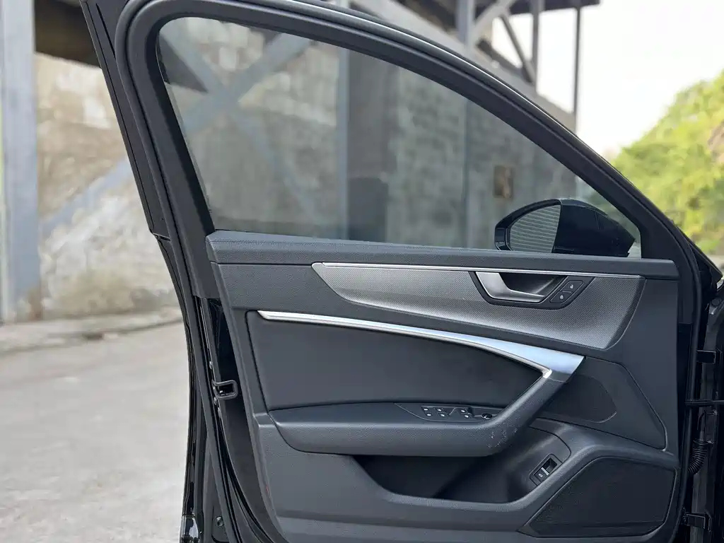 AUDI A6L 2020