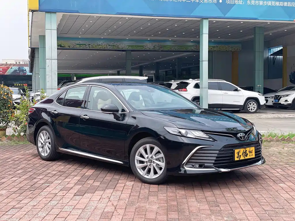 TOYOTA CAMRY 2024