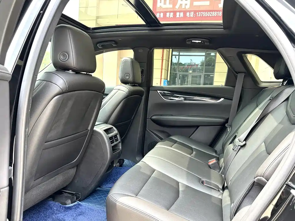 CADILLAC XT5 2021