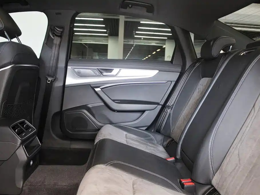 AUDI A6L 2021