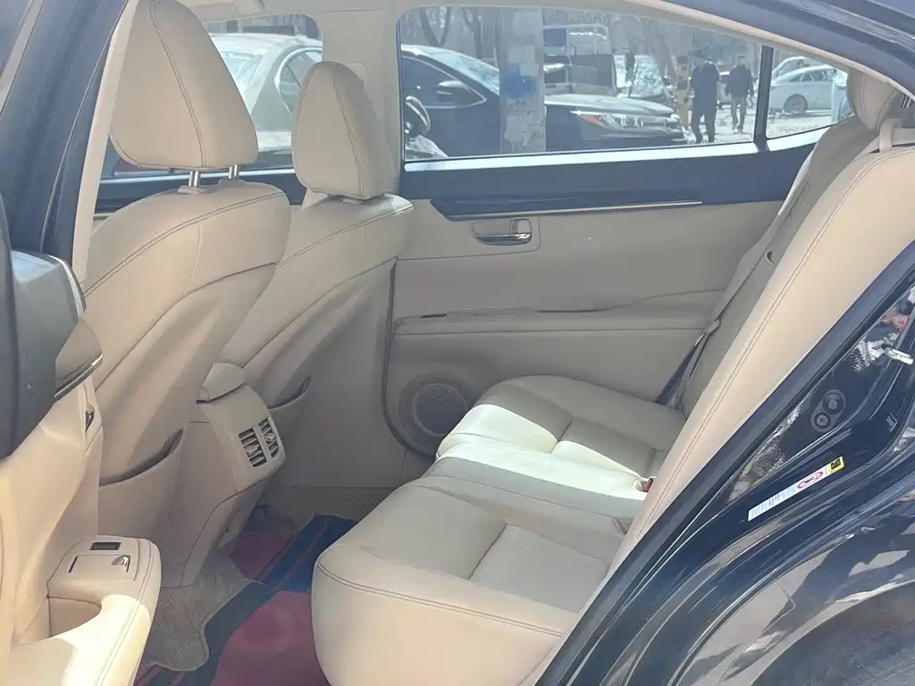 LEXUS ES 2014