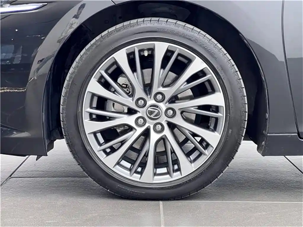 LEXUS ES 2021