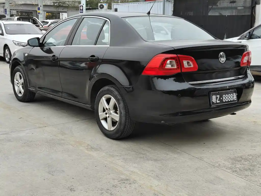 VOLKSWAGEN BORA 2009
