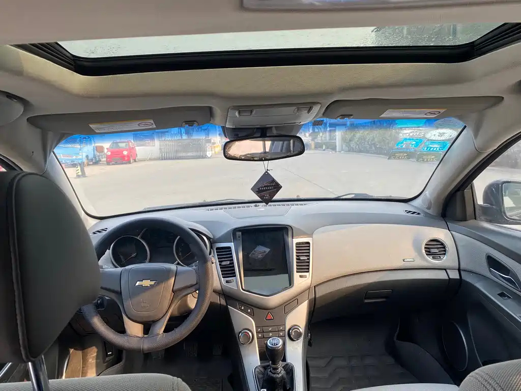 CHEVROLET CRUZE 2011
