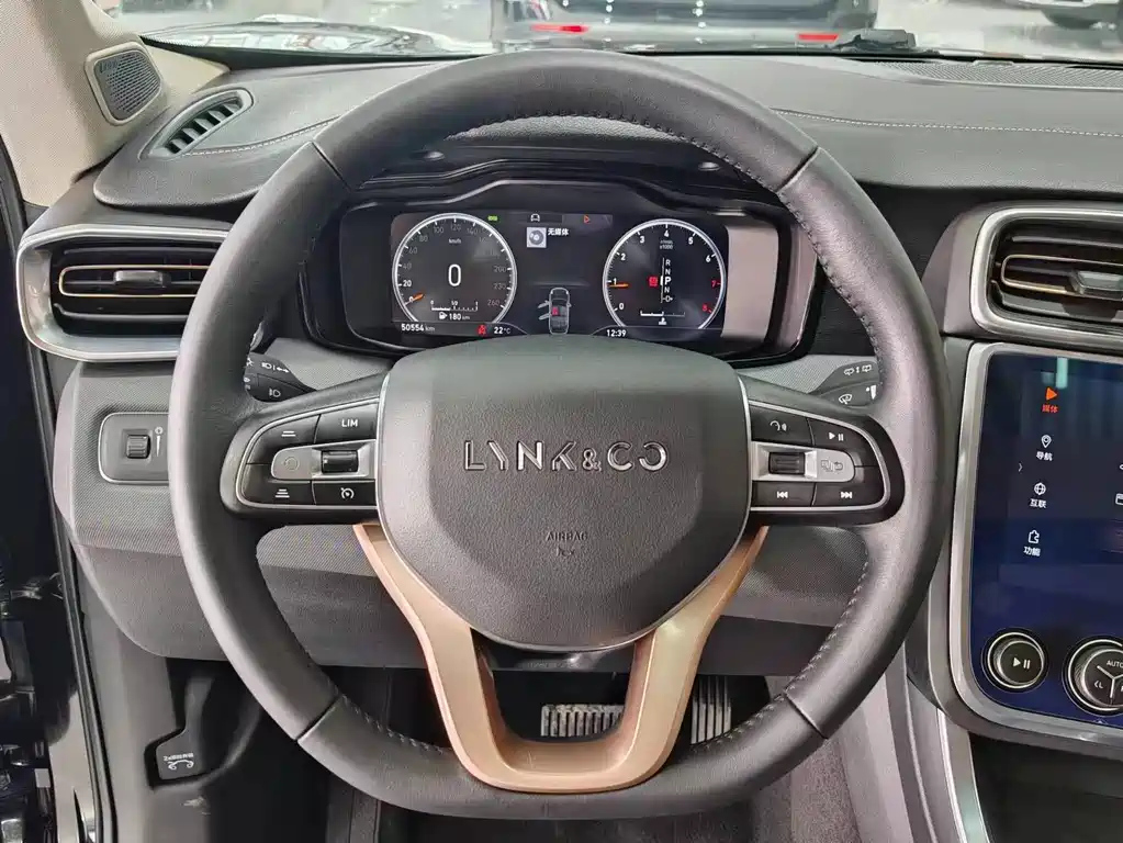LYNK&CO 01 2018