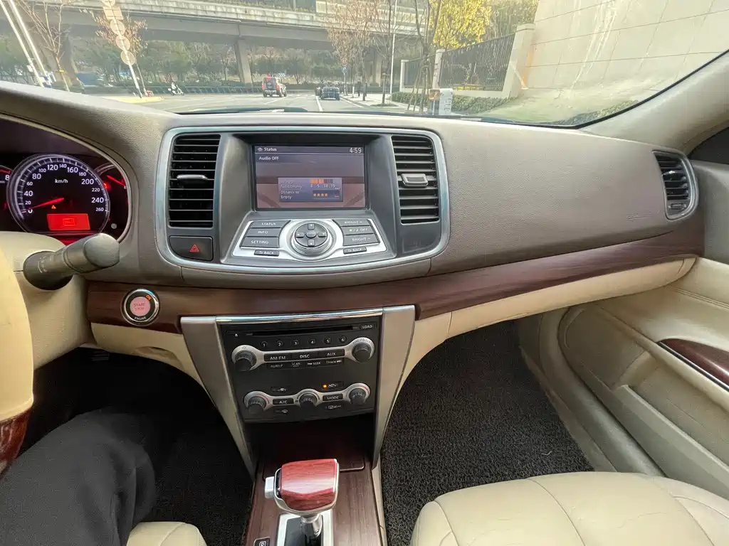 NISSAN TEANA 2009