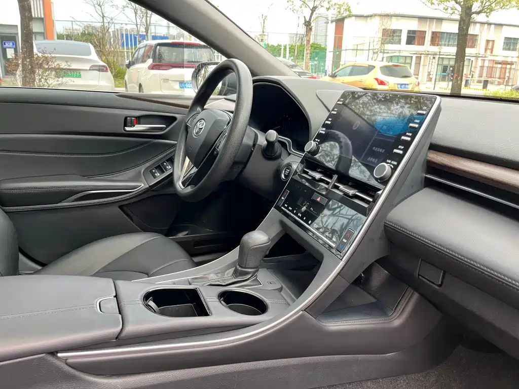 TOYOTA AVALON 2021