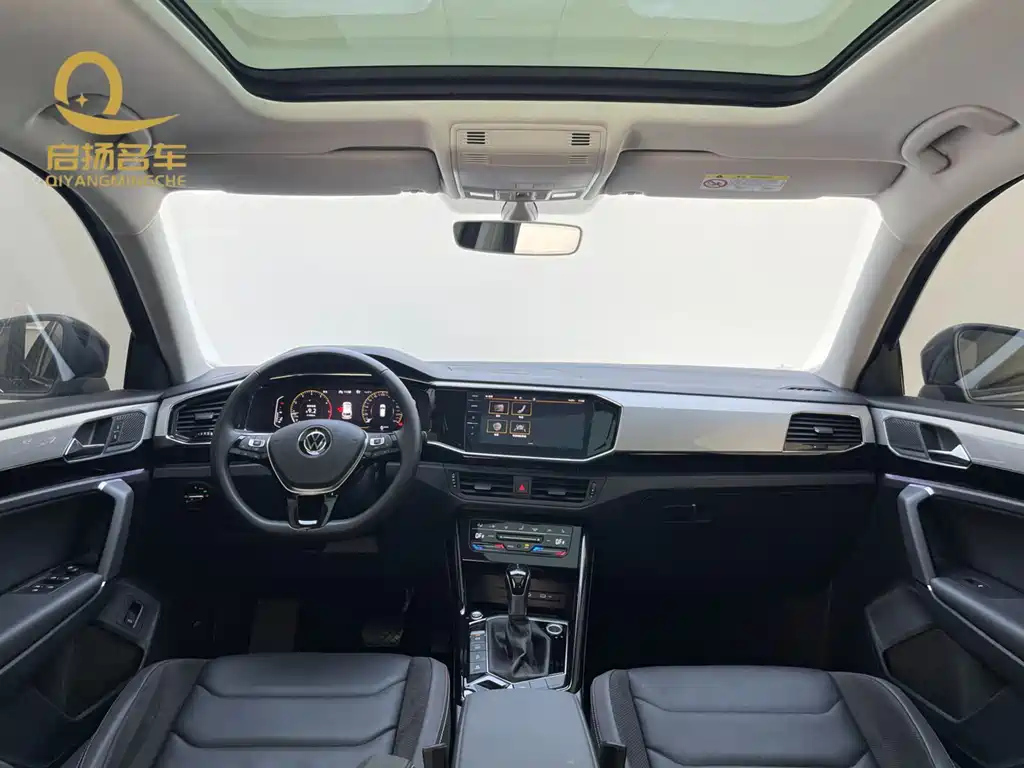 VOLKSWAGEN TAYRON 2022
